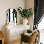 Chez Gigi, Maisonnette Confort Avec Terasse *