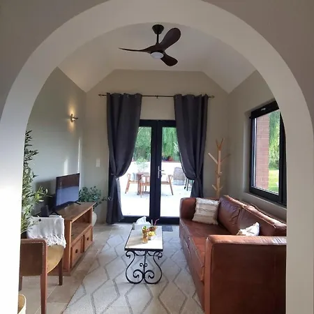 Chez Gigi, Maisonnette Confort Avec Terasse Holiday home Beuvry