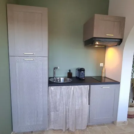 Chez Gigi, Maisonnette Confort Avec Terasse Hébergement de vacances
